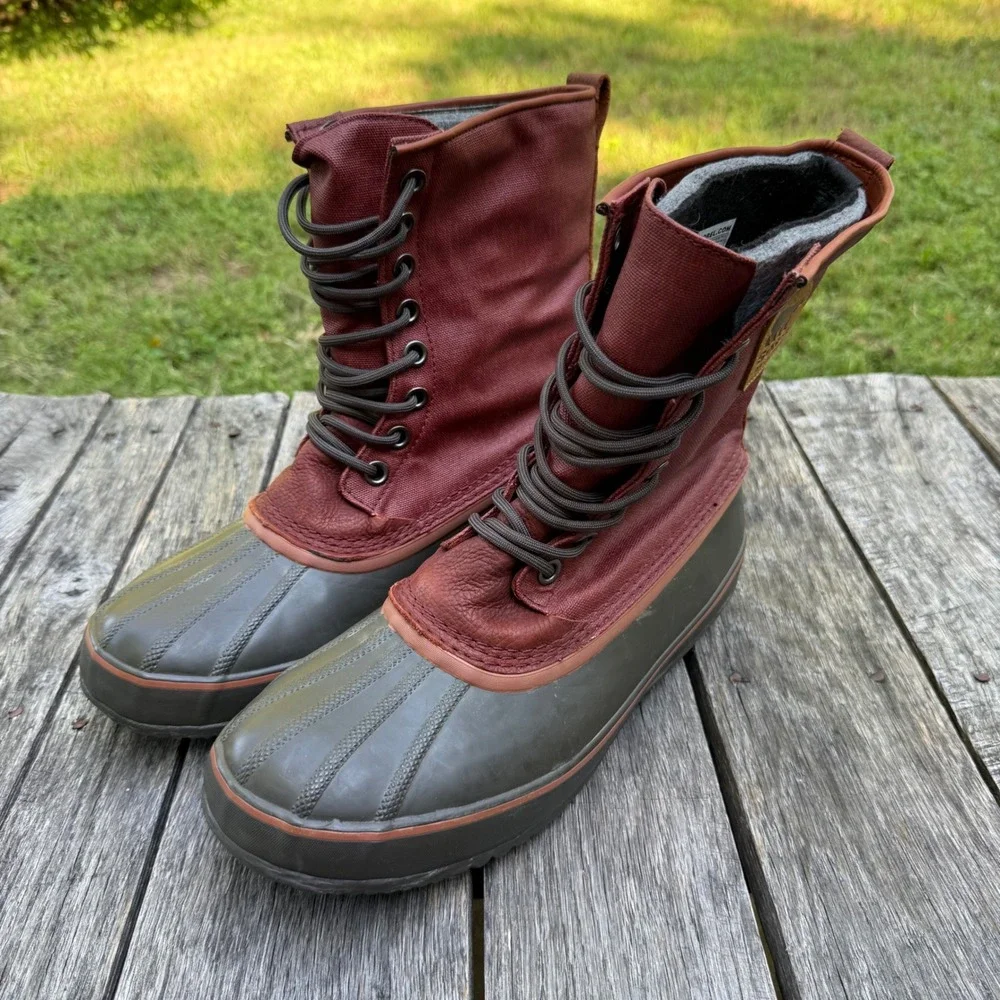 Sorel Caribou Waterproof Winter Duck Boots Mens 11.5 Burgundy Olive NM1560-284